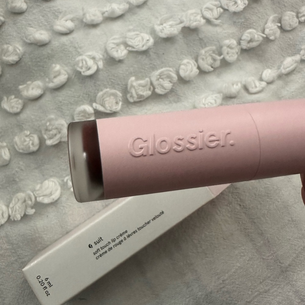 Glossier G Suit Soft Touch Lip Creme - Drive